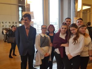 stypendia dla najzdoniejszych