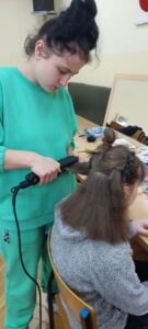 dzień kobiet u fryzjerów