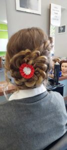 fryzury dzień niepodległości